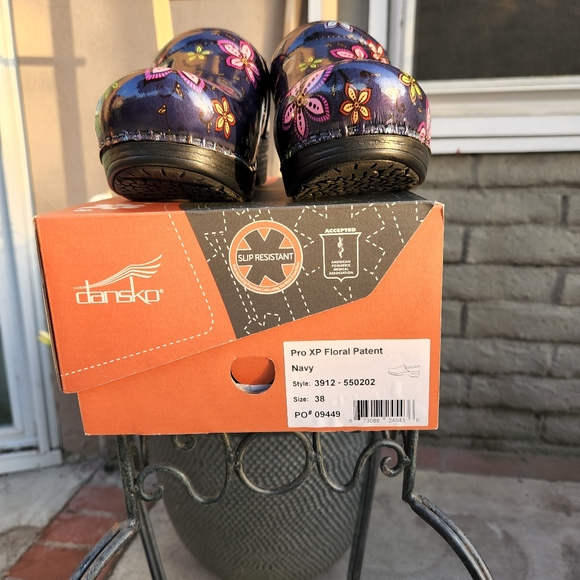 Dansko Clogs - Picture 6 of 7